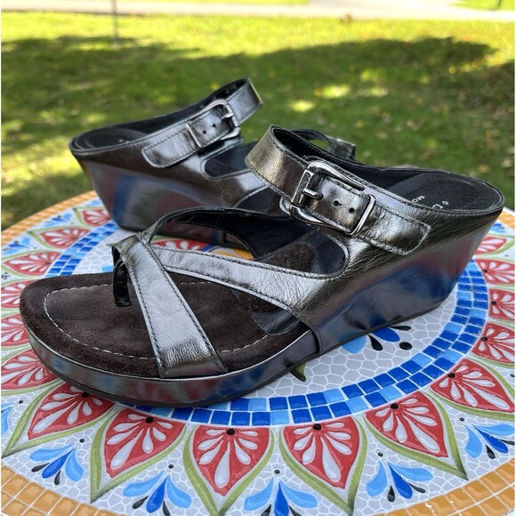 Donald J Pliner Gin Wedge Sandals Womens 7M Metallic Silver Leather Italy Heel - Picture 1 of 10